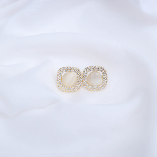Golden Zenith Studs Earrings