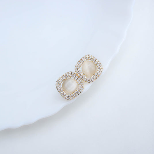 Golden Zenith Studs Earrings