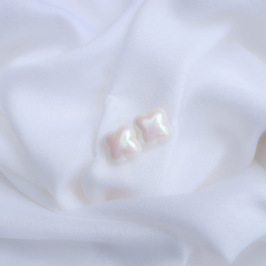 Pearl Luster Mini Studs Earrings
