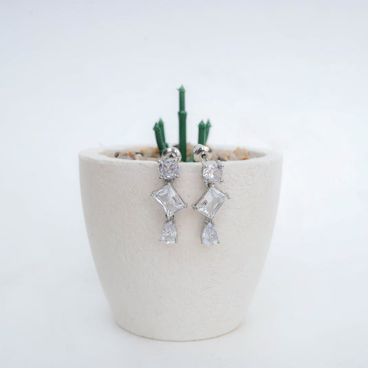 The Facet Cascade Drops Earrings