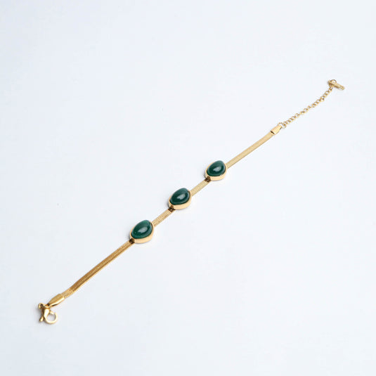QuinShine emerald serpentine gold chain bracelet with three polished green stones and adjustable clasp