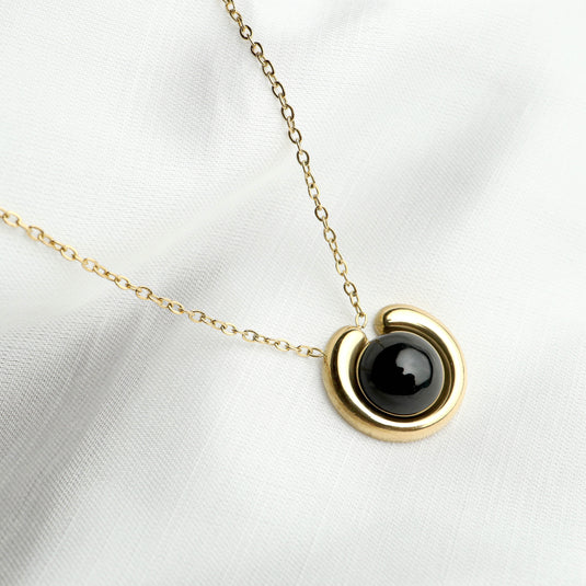 Gold chain necklace with black stone Elegant Eclipse Pendant Jewelry from QuinShine online store