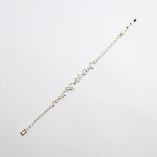 QuinShine luxury tennis bracelet for women with clear sparkling gemstones and gold clasp