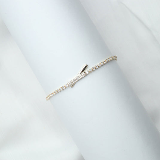 Elegant Intersect Sparkle Gold Bracelet with delicate intertwined design and sparkling stones