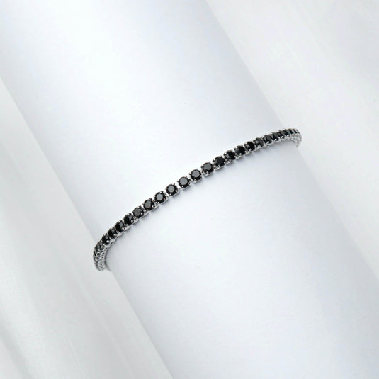 QuinShine elegant bracelet featuring luxury black Stone Jewelry with black stones in a delicate setting