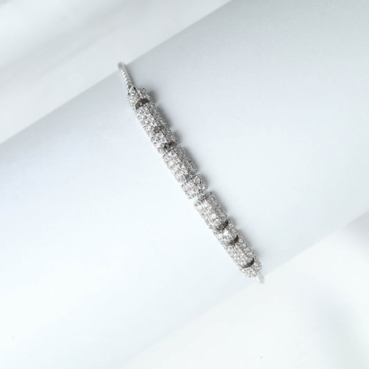 QuinShine elegant wrist bracelet with sparkling cubic zirconia stones on silver band